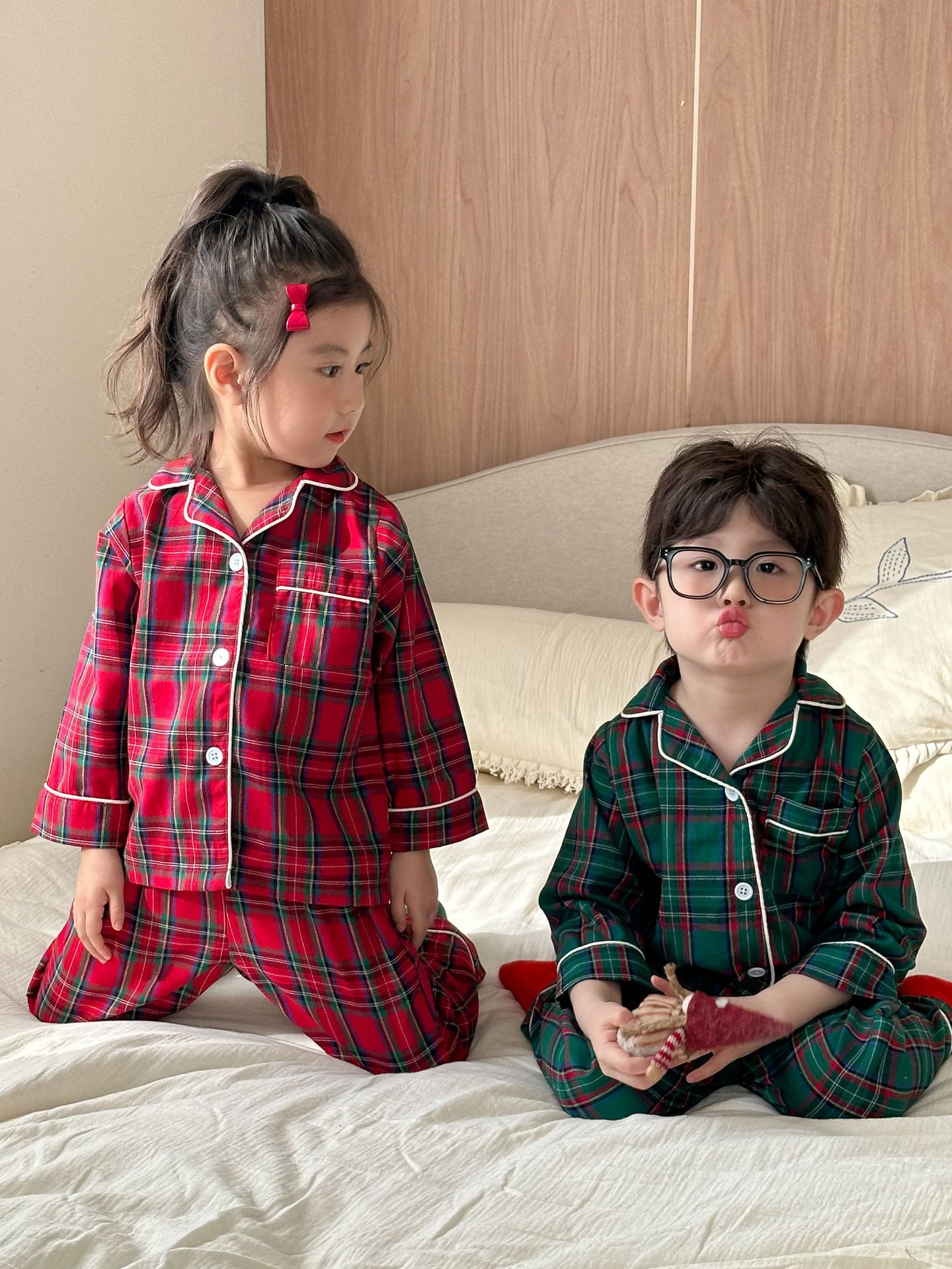 Winter Clothing Looks - 2025年新作 クリスマス 子供用パジャマセット チェック柄プリント服セット ボタン付き長袖2点セット ホームウェア