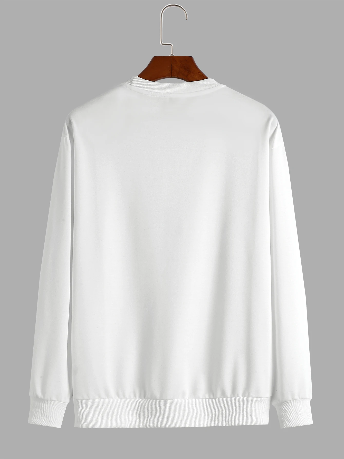 メンズスウェットシャツ、ノルウェー国旗と雪山柄、「NORWA - Winter Clothing Norway のレビューと価格