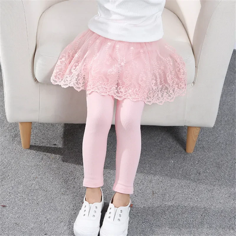 新しい女の赤ちゃんレギンスレースプリンセススカートパンツ春秋 - Winter Clothing Baby Girl のレビューと価格