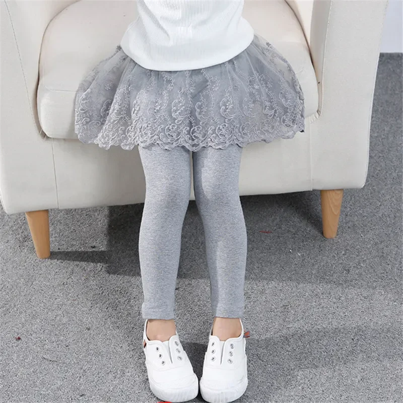 新しい女の赤ちゃんレギンスレースプリンセススカートパンツ春秋 - Winter Clothing Baby Girl のレビューと価格