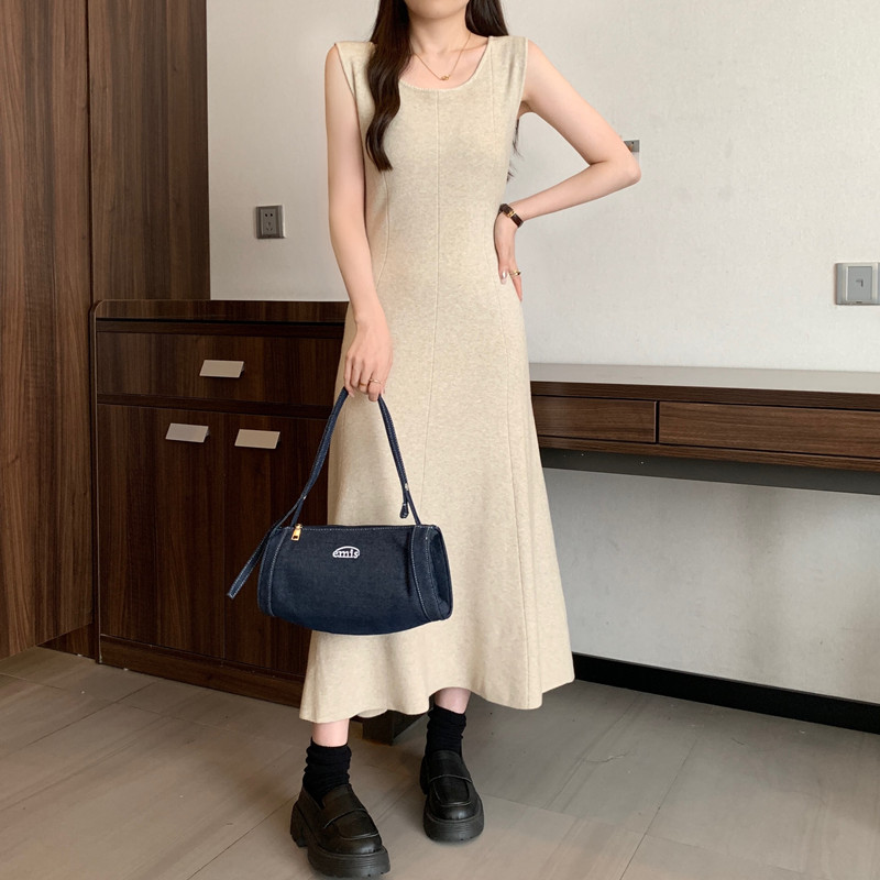 エレガントな無地ノースリーブニットヴィンテージOネックシック - Winter Clothing Vintage のレビューと価格