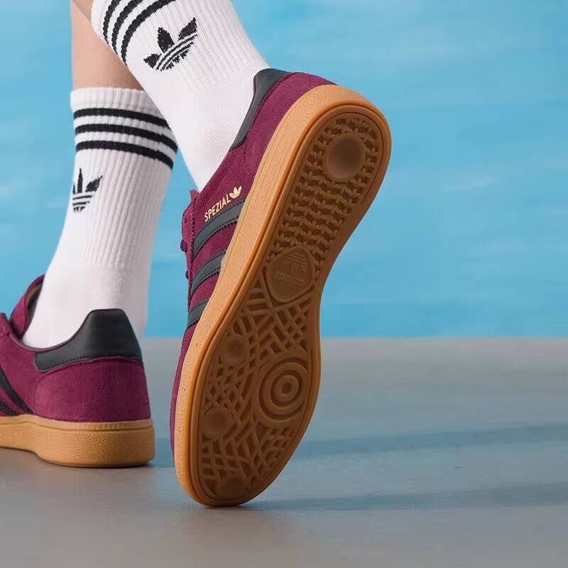 アディダス サンバ トレフォイル ユニセックス ロートップ  - Adidas Shoes Gazelle のレビューと価格